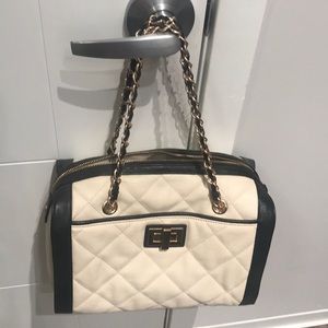 Kelly & Katie handbag